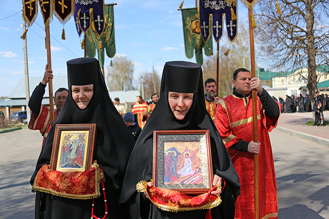 Женский монастырь в Костроме Пасха